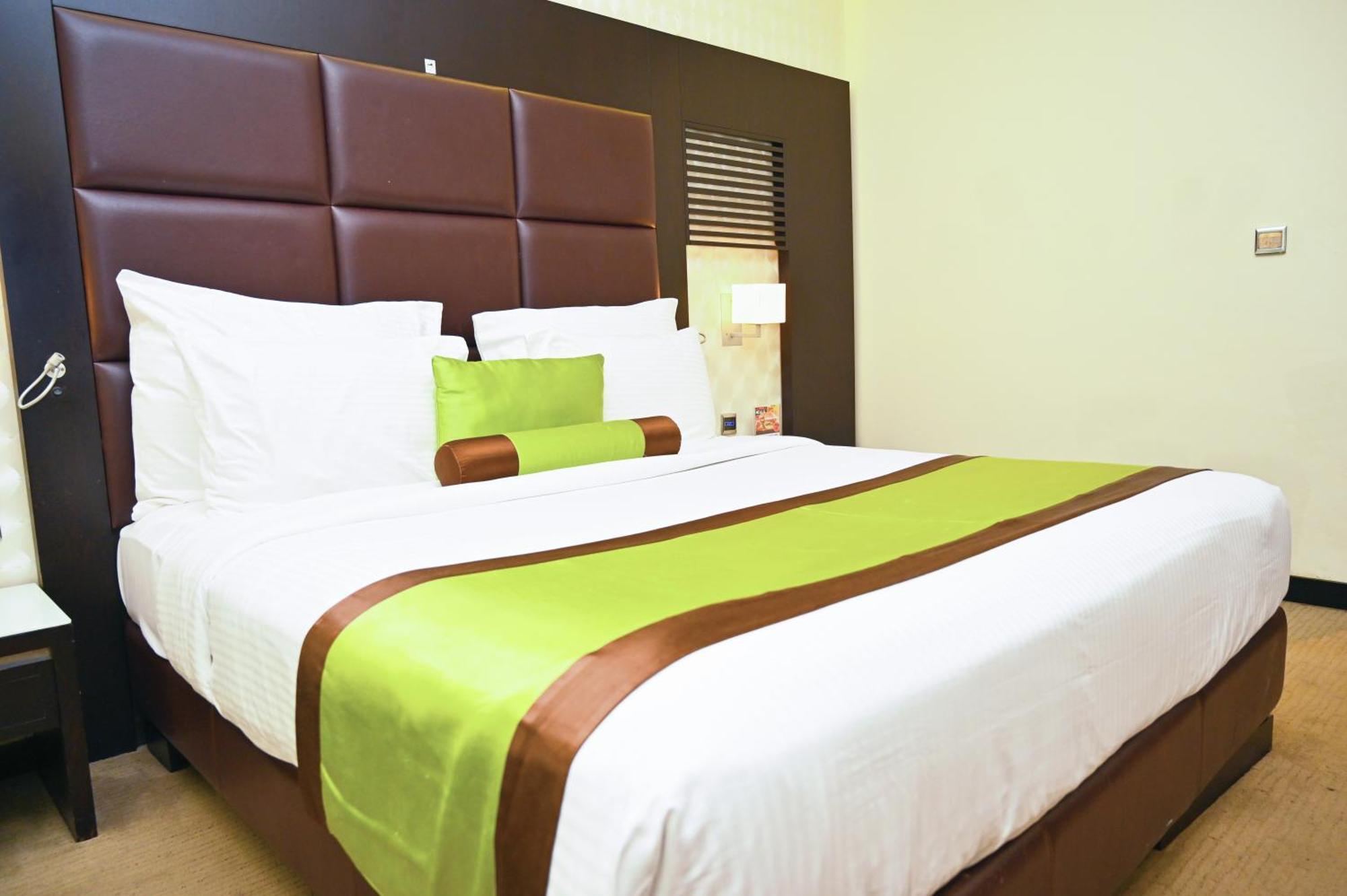 Hues Boutique Hotel Dubai Exterior foto